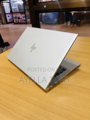 New Laptop HP EliteBook 830 G8 16GB Intel Core i7 SSD 512GB