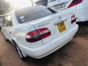 Toyota Corolla 1998 White