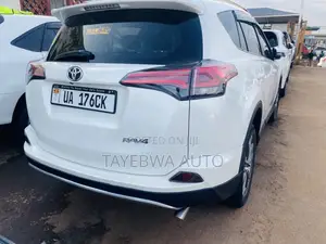 Toyota RAV4 2013 White