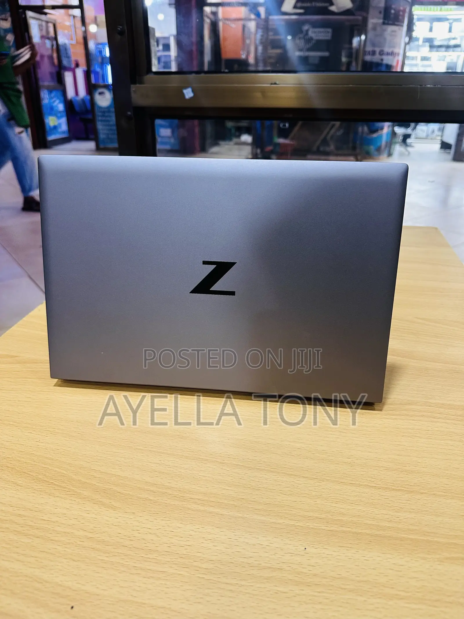 New Laptop HP ZBook Firefly 14 G7 32GB Intel Core i7 SSD 512GB