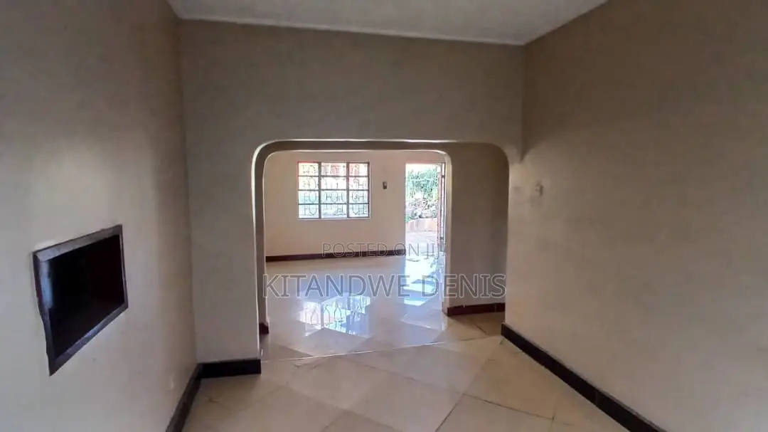 4bdrm House in Rubaga for rent