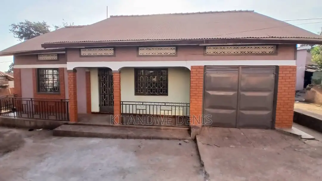 4bdrm House in Rubaga for rent