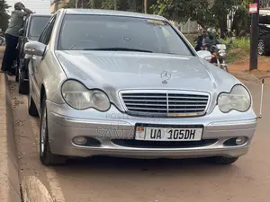 Mercedes-Benz C200 2000 White