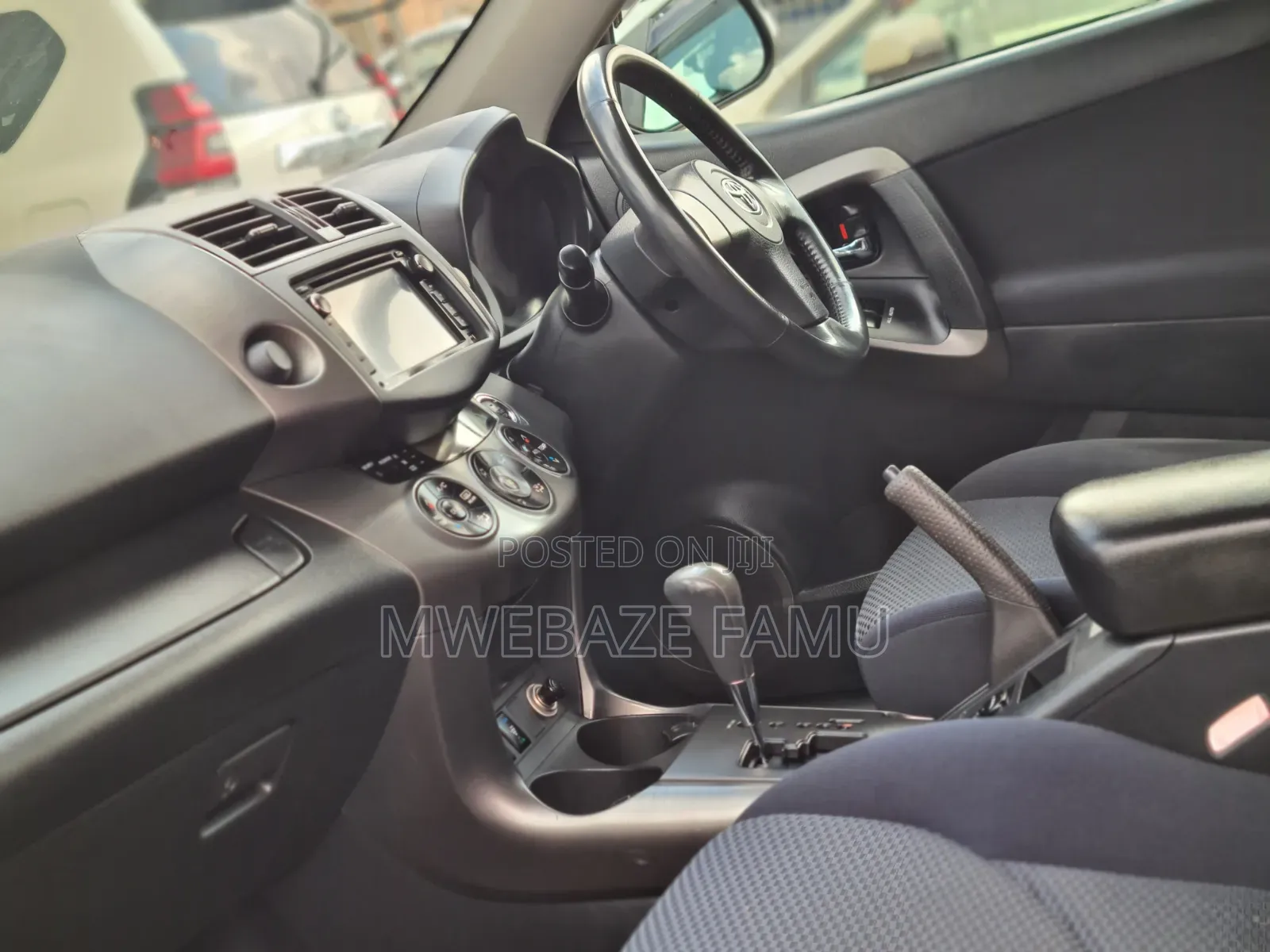 Toyota RAV4 2010 White