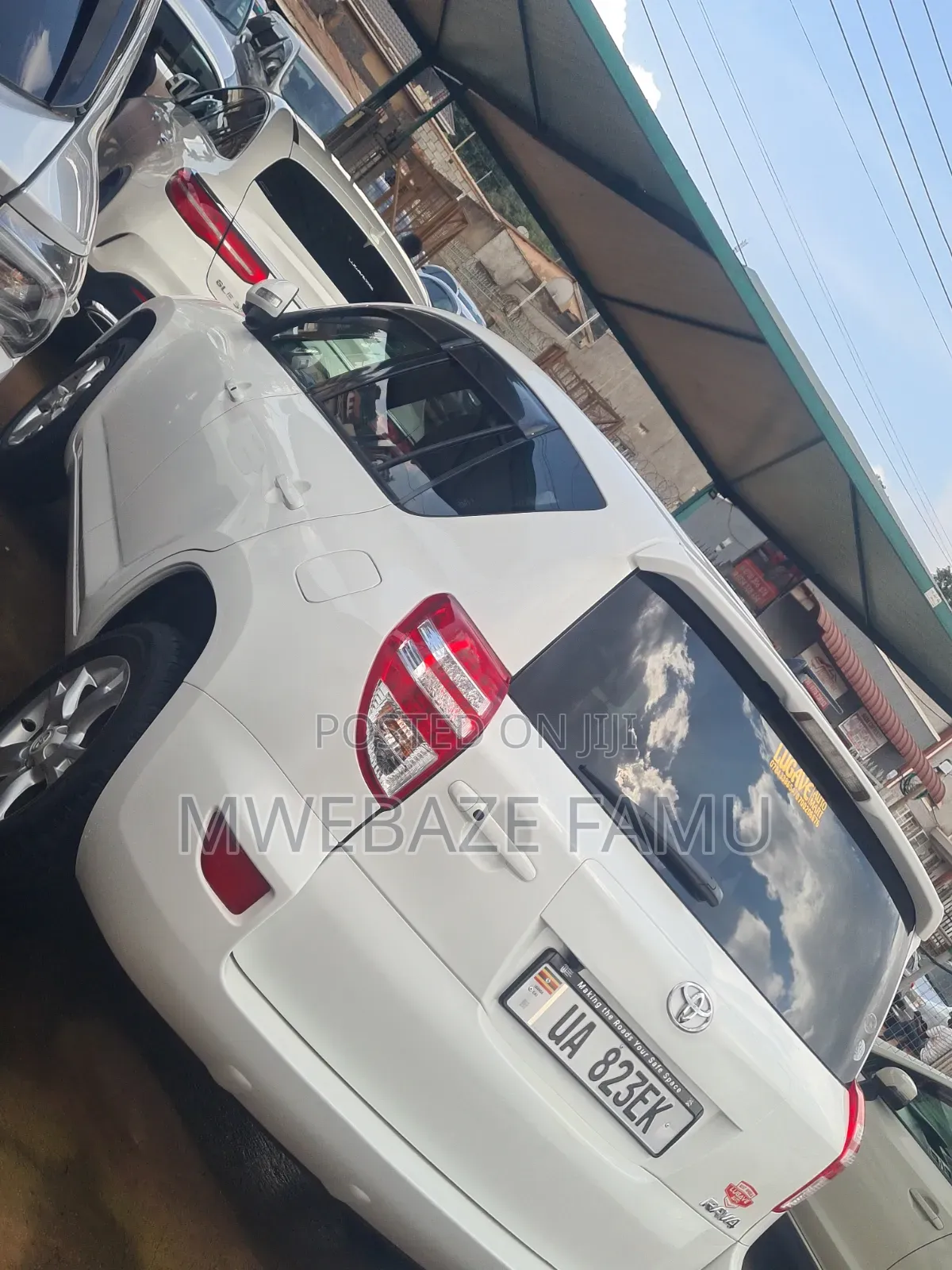Toyota RAV4 2010 White