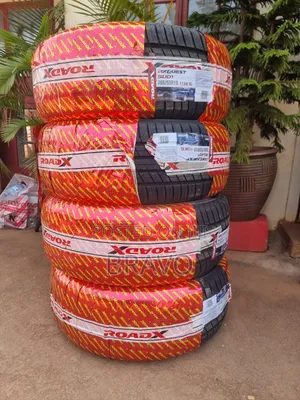 265/55r19 Inch Land Cruiser Tyres .
