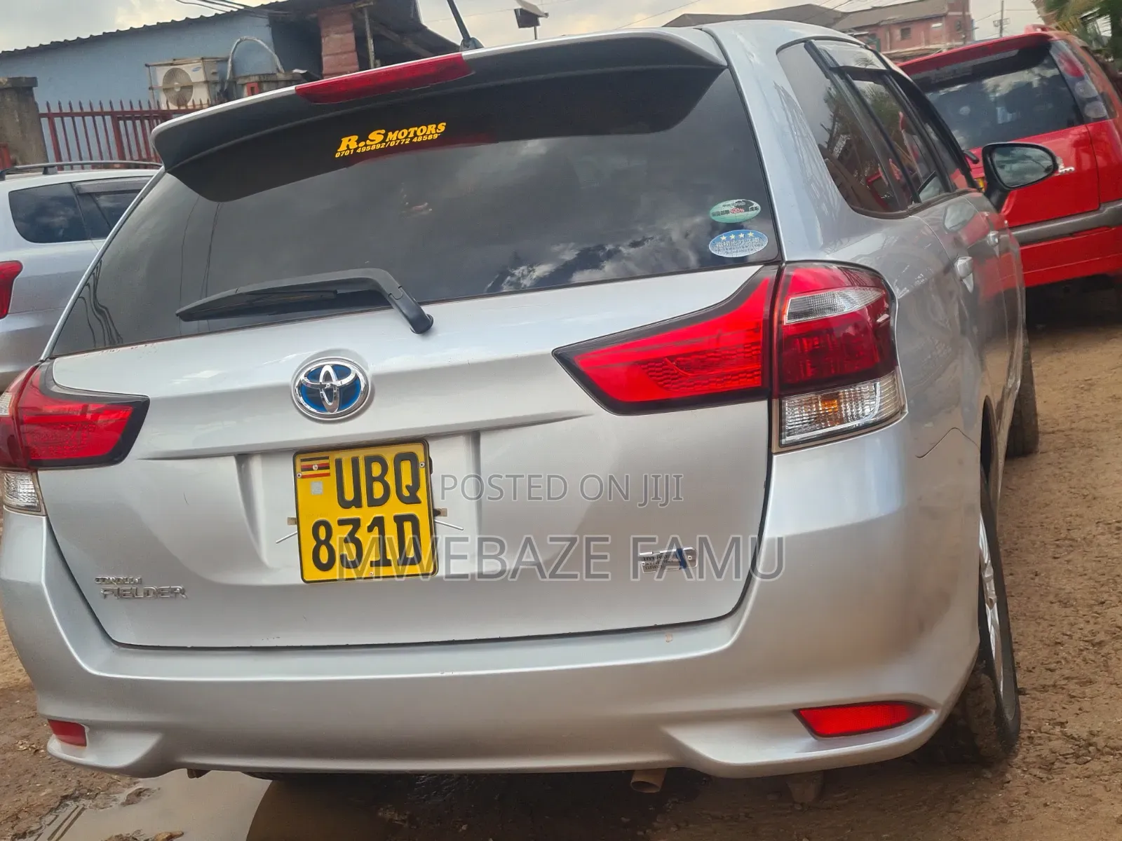 Toyota Corolla Fielder 2015