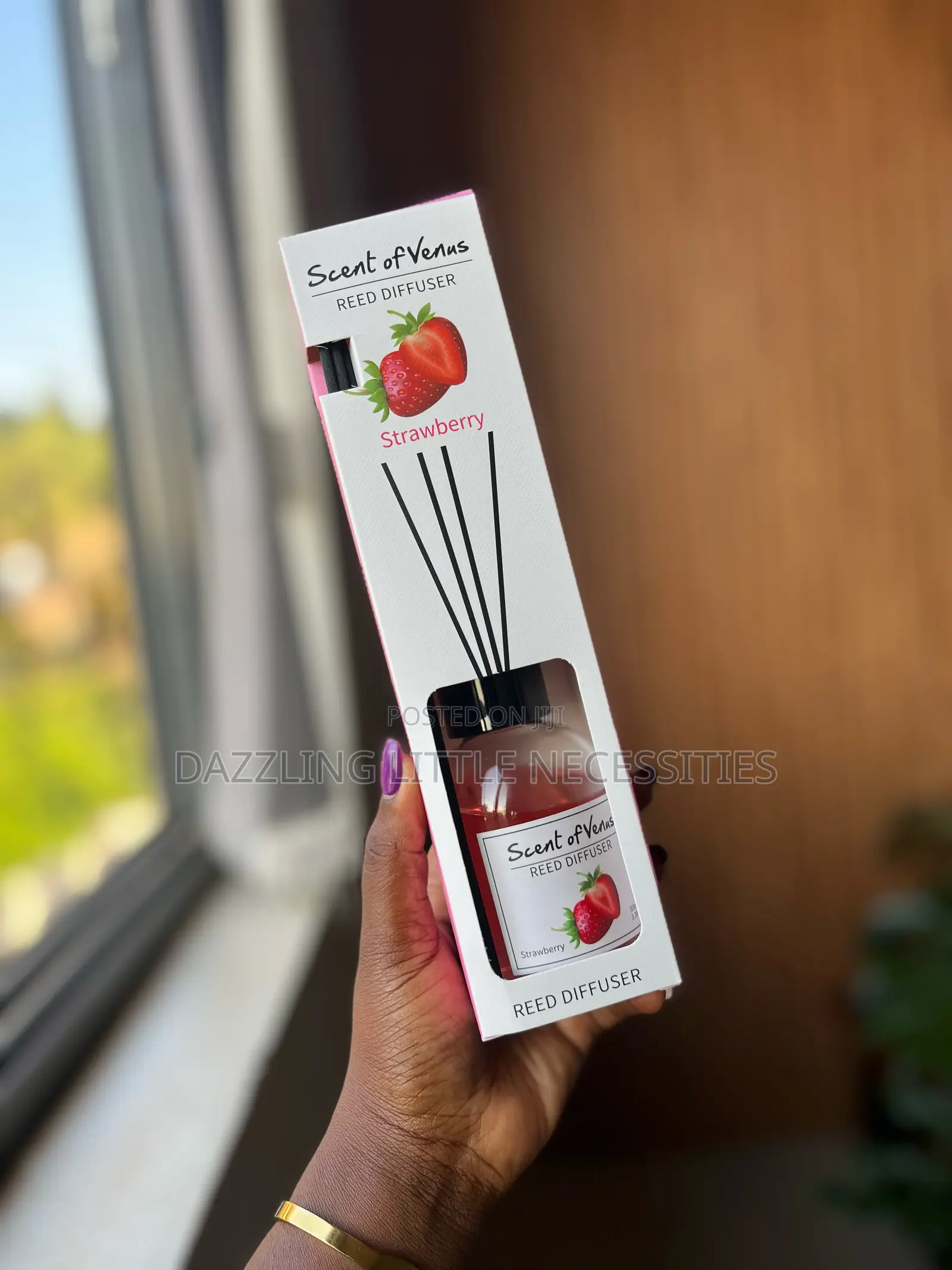 Scent of Venus Reed Diffuser - Strawberry Flavor - 100mls