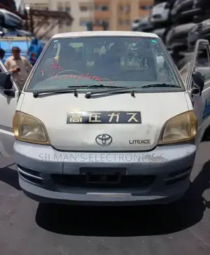Toyota Liteace/Townace New Shape Complete Half Cut