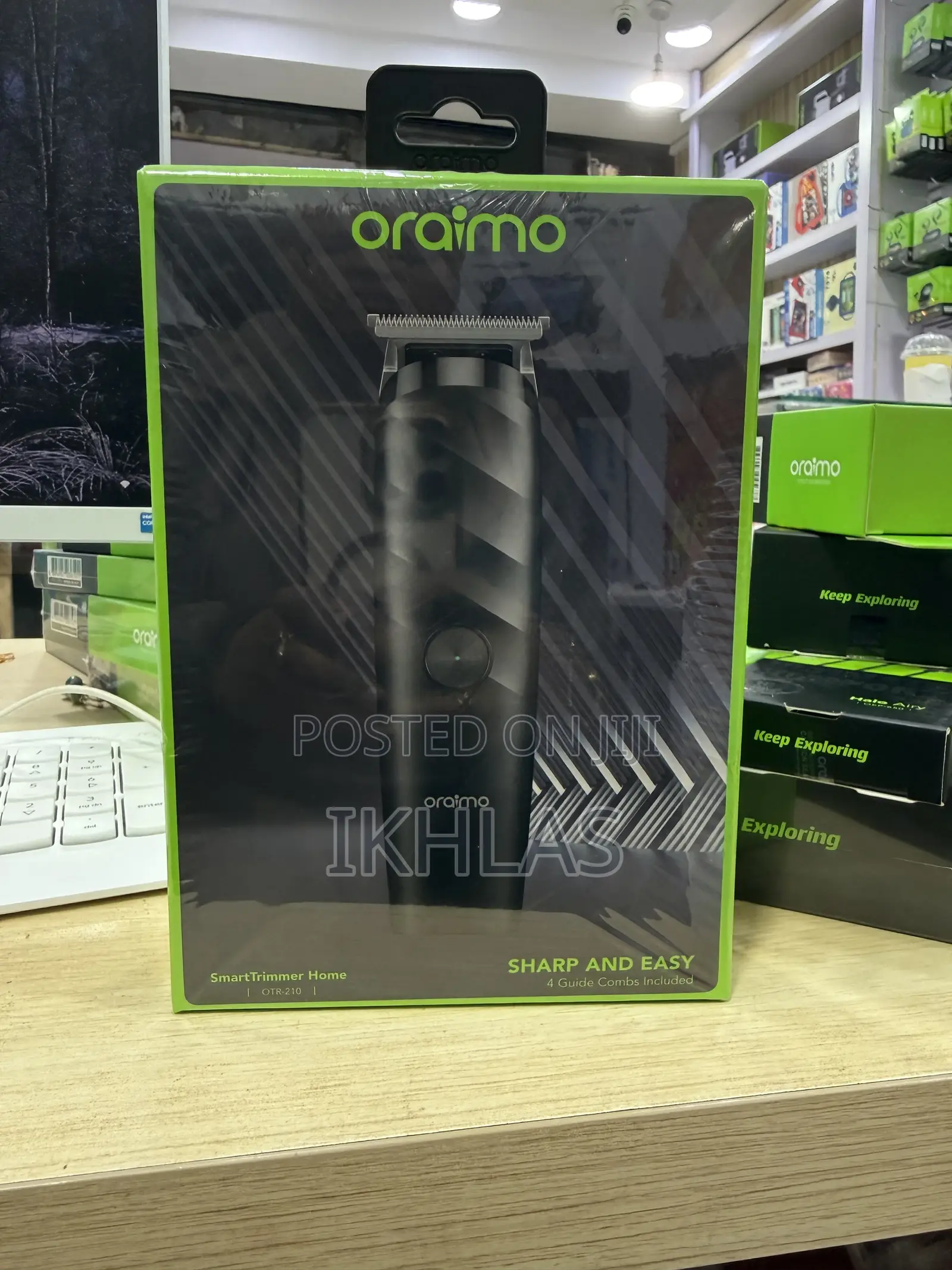 Oraimo Smart Trimmer Home Otr-210 Has 4 Guide Combs Trimmers Blades .