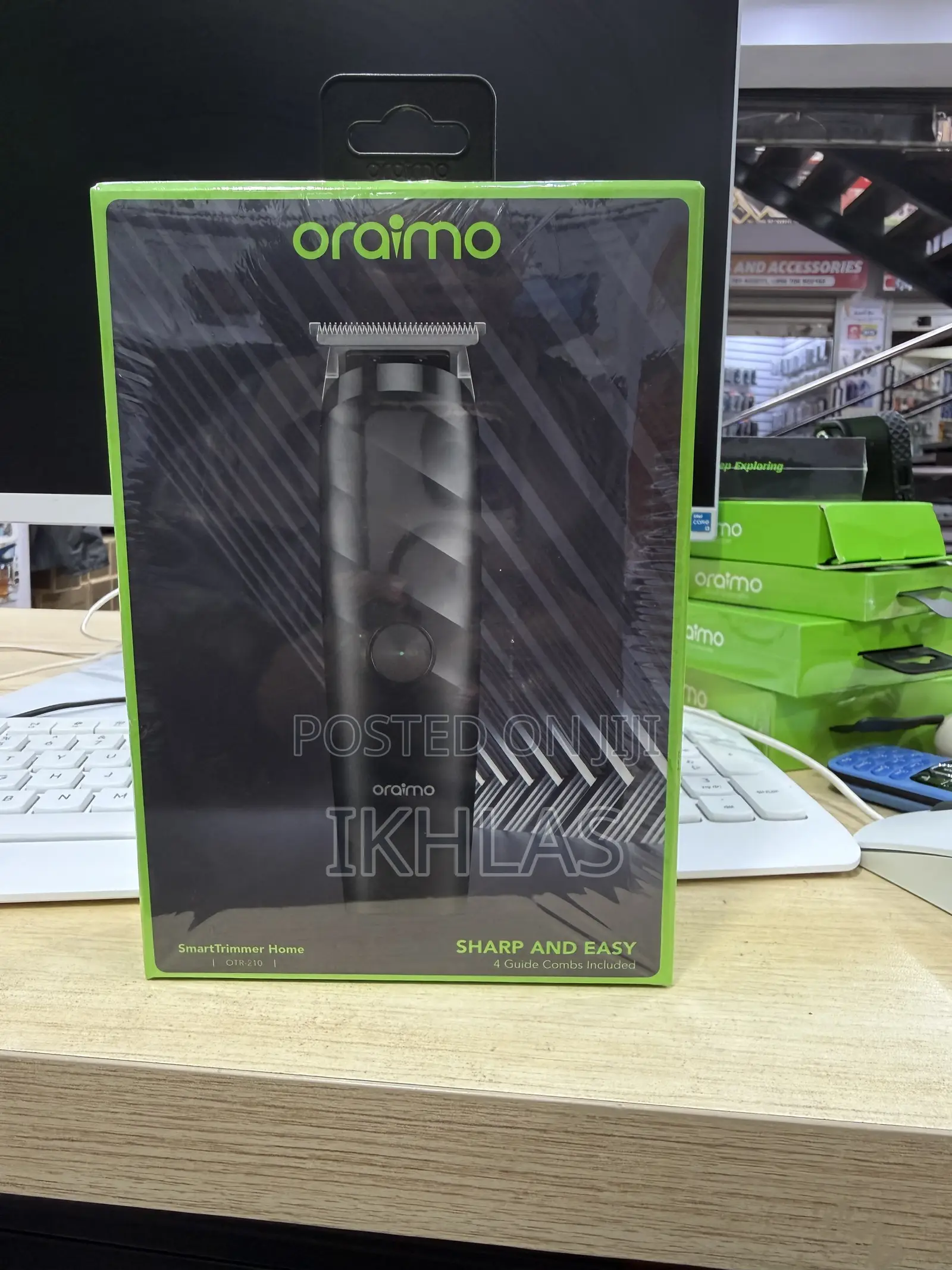 Oraimo Smart Trimmer Home Otr-210 Has 4 Guide Combs Trimmers Blades .
