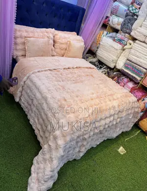 Rabbit Woolly King Sized Duvet