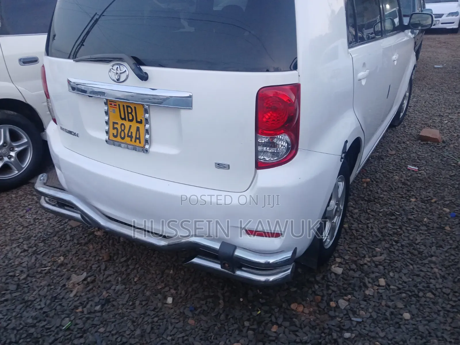 Toyota Corolla Rumion 2010 White