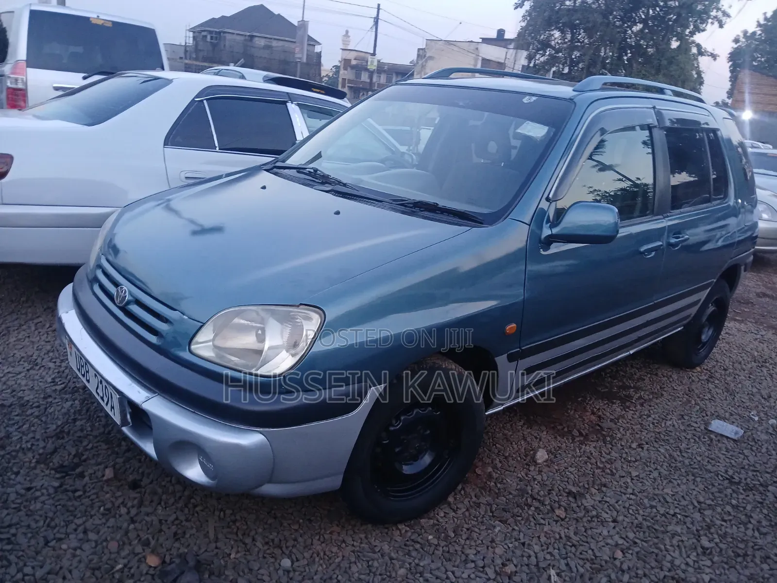 Toyota Raum 2001 Green