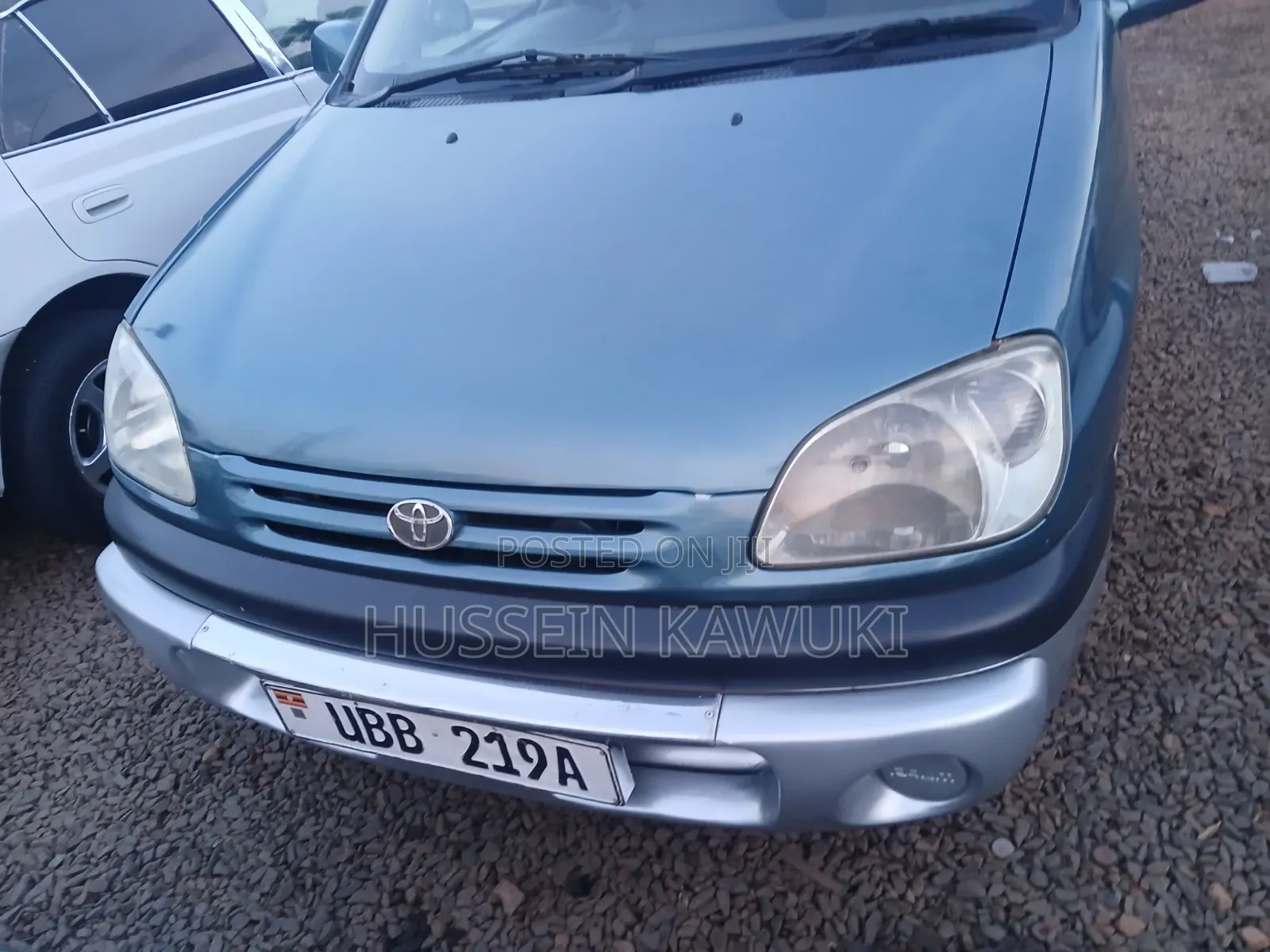 Toyota Raum 2001 Green