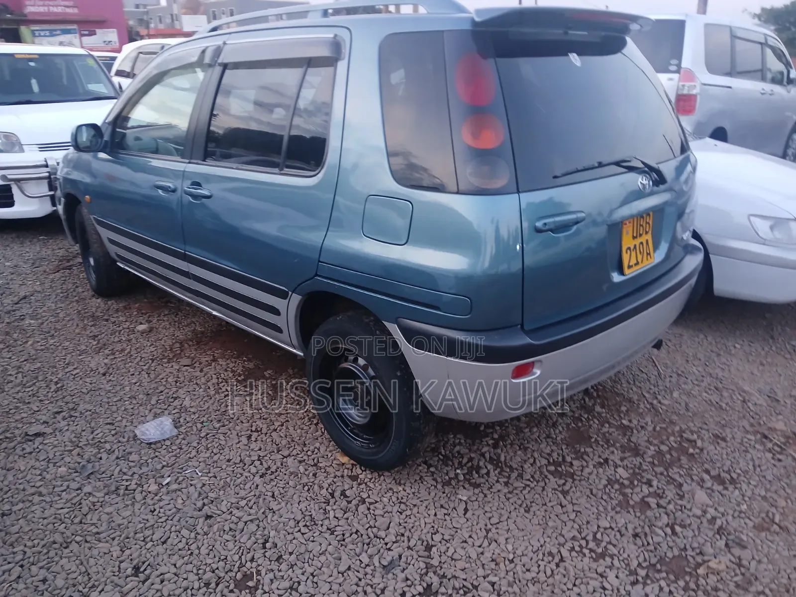 Toyota Raum 2001 Green