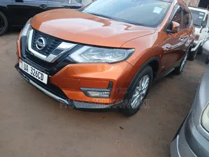 Nissan X-Trail 2012