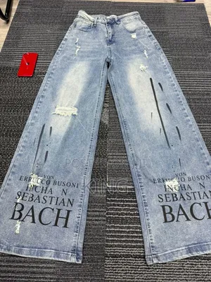 Womens Loose/Buggy Jeans
