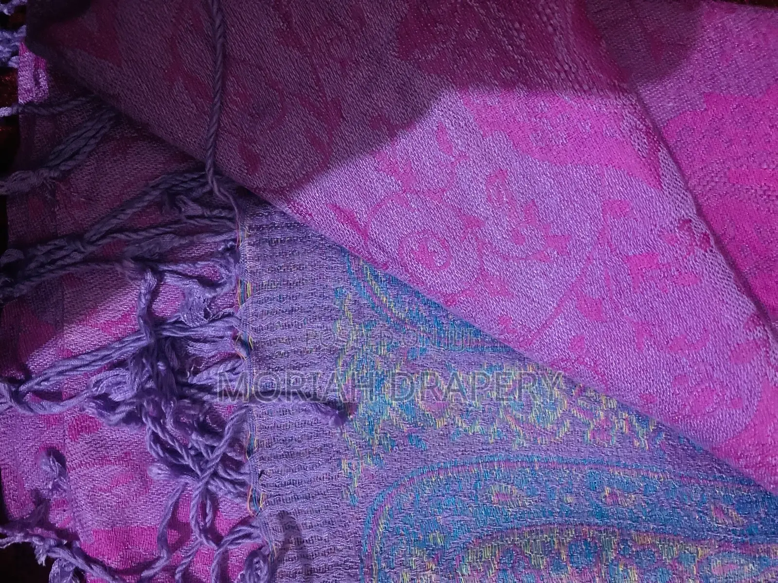 Plain Centered Vintage Print Edged Scarf