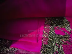 Plain Centered Vintage Print Edged Scarf