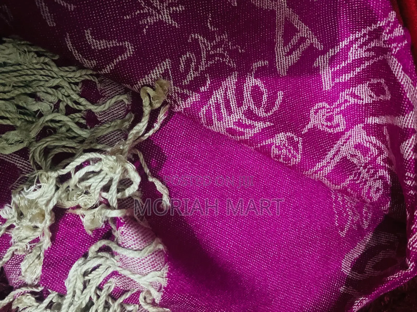 Plain Centered Vintage Print Edged Scarf