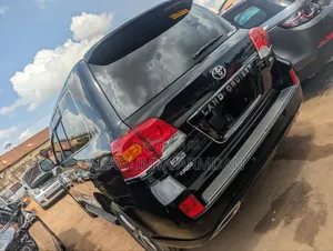Toyota Land Cruiser 2013 Black