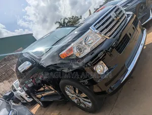 Toyota Land Cruiser 2013 Black