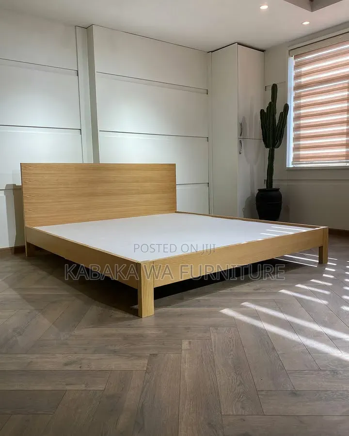 Wooden /5×6 Bed + Side /Table /Mattressking Bed 5by 6