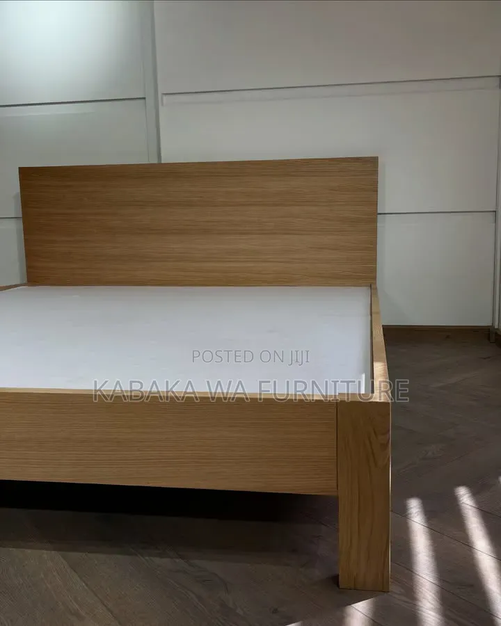 Wooden /5×6 Bed + Side /Table /Mattressking Bed 5by 6