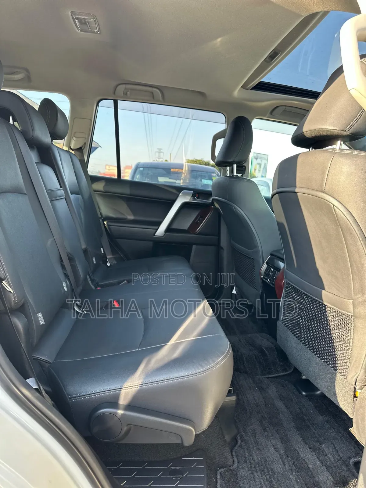 Toyota Land Cruiser Prado 2017 White