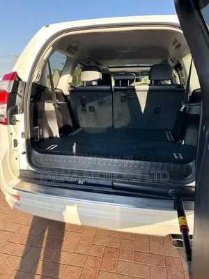 Toyota Land Cruiser Prado 2017 White
