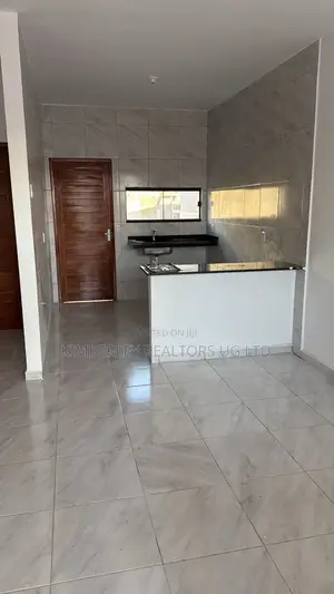 4bdrm Duplex in Division A for sale