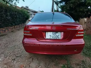 Mercedes-Benz C200 2004 Red