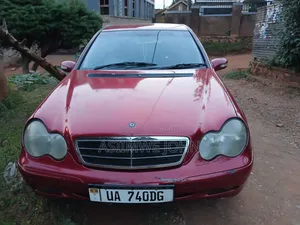 Mercedes-Benz C200 2004 Red