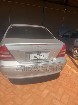 Mercedes-Benz C200 2005 Silver