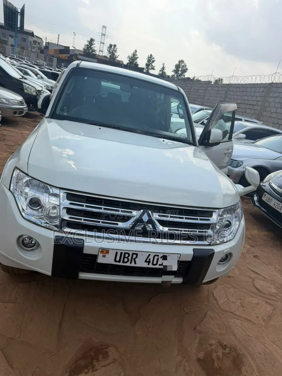 Mitsubishi Pajero 3.0 2011 White