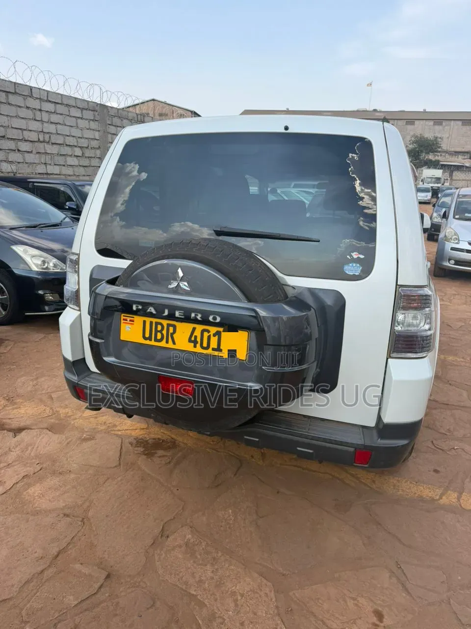 Mitsubishi Pajero 3.0 2011 White