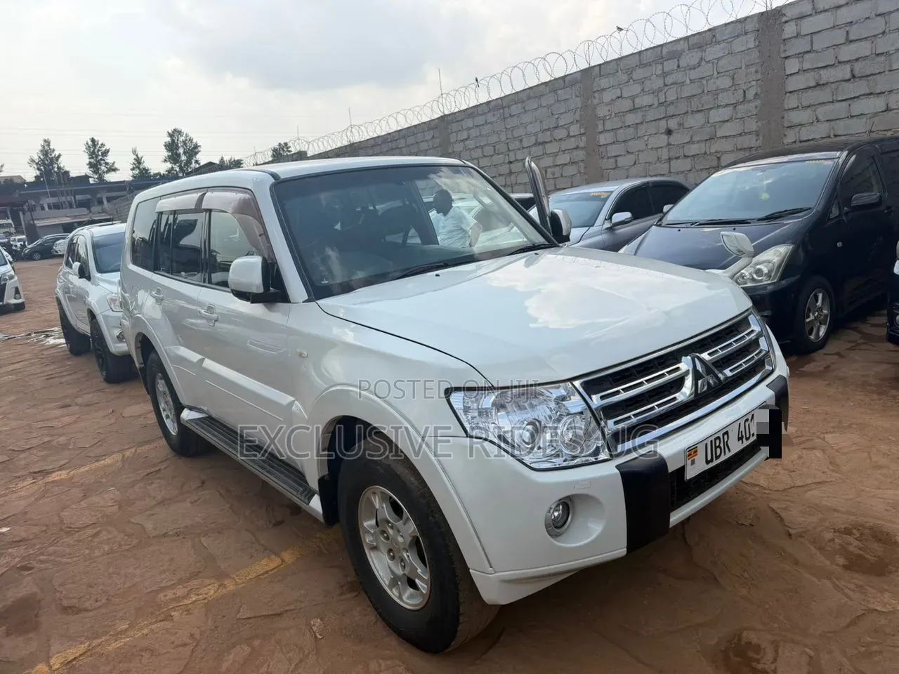 Mitsubishi Pajero 3.0 2011 White