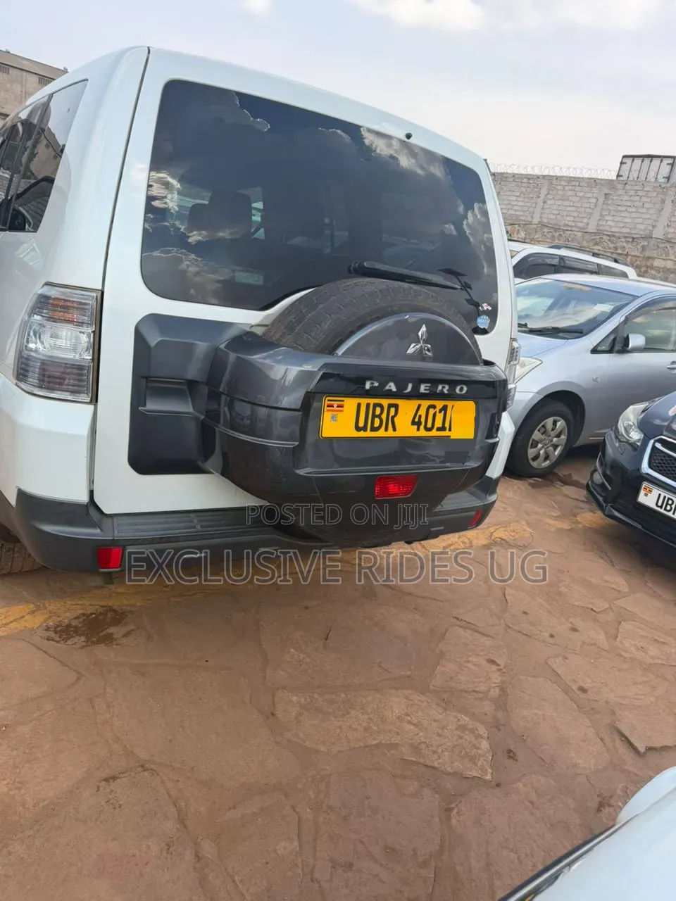 Mitsubishi Pajero 3.0 2011 White