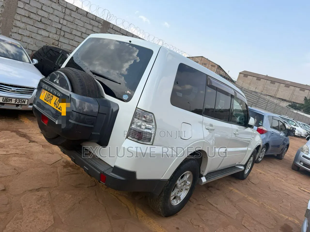 Mitsubishi Pajero 3.0 2011 White