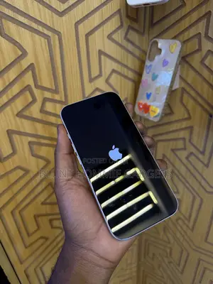 Apple iPhone 16 128 GB White