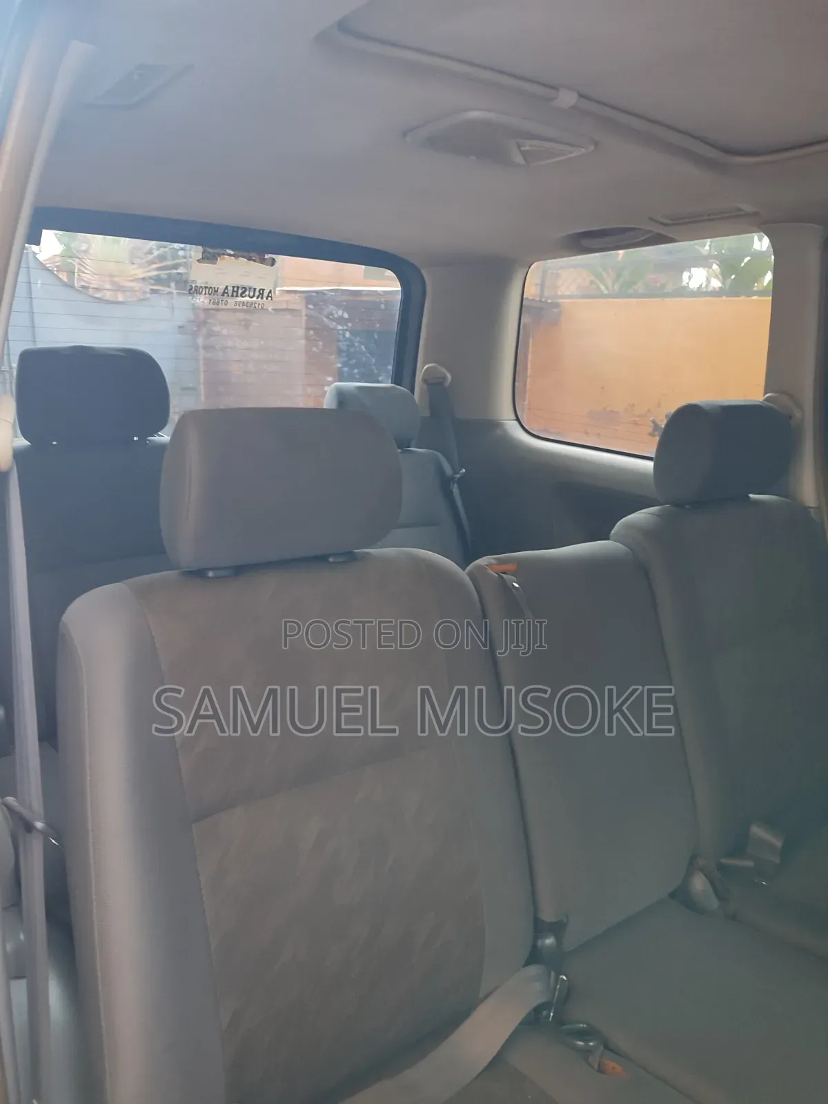 Toyota Noah 2004 Gray