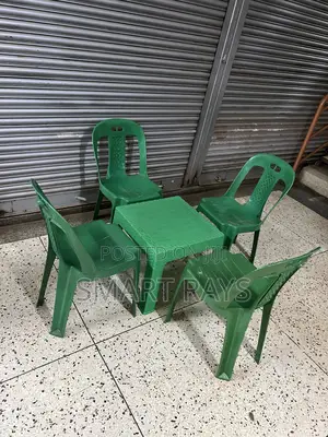 Set of Bar or Coffee Table With 4 Chairs