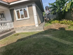5bdrm Bungalow in Kabalore for sale