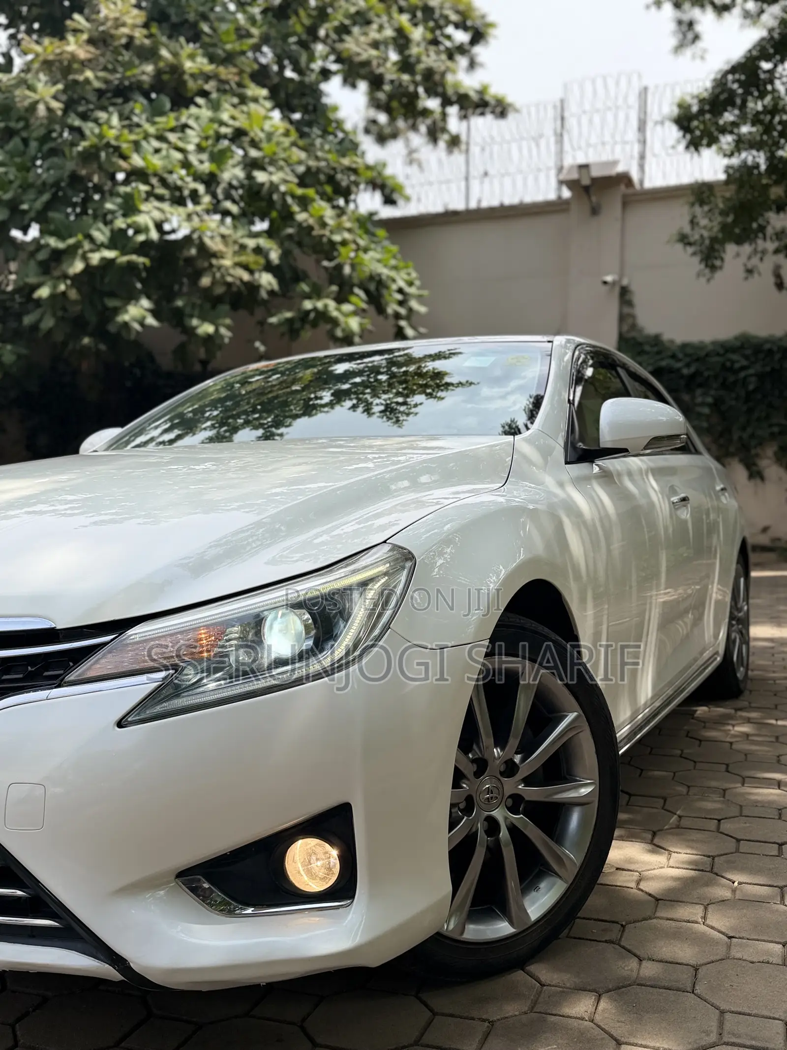 Toyota Mark X 2.5 AWD 2012 White