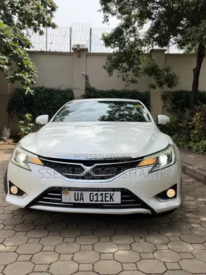 Toyota Mark X 2.5 AWD 2012 White