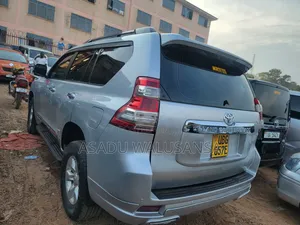 Toyota Land Cruiser Prado 2016 Silver