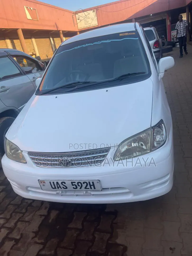 Toyota Corolla Spacio 1998 White