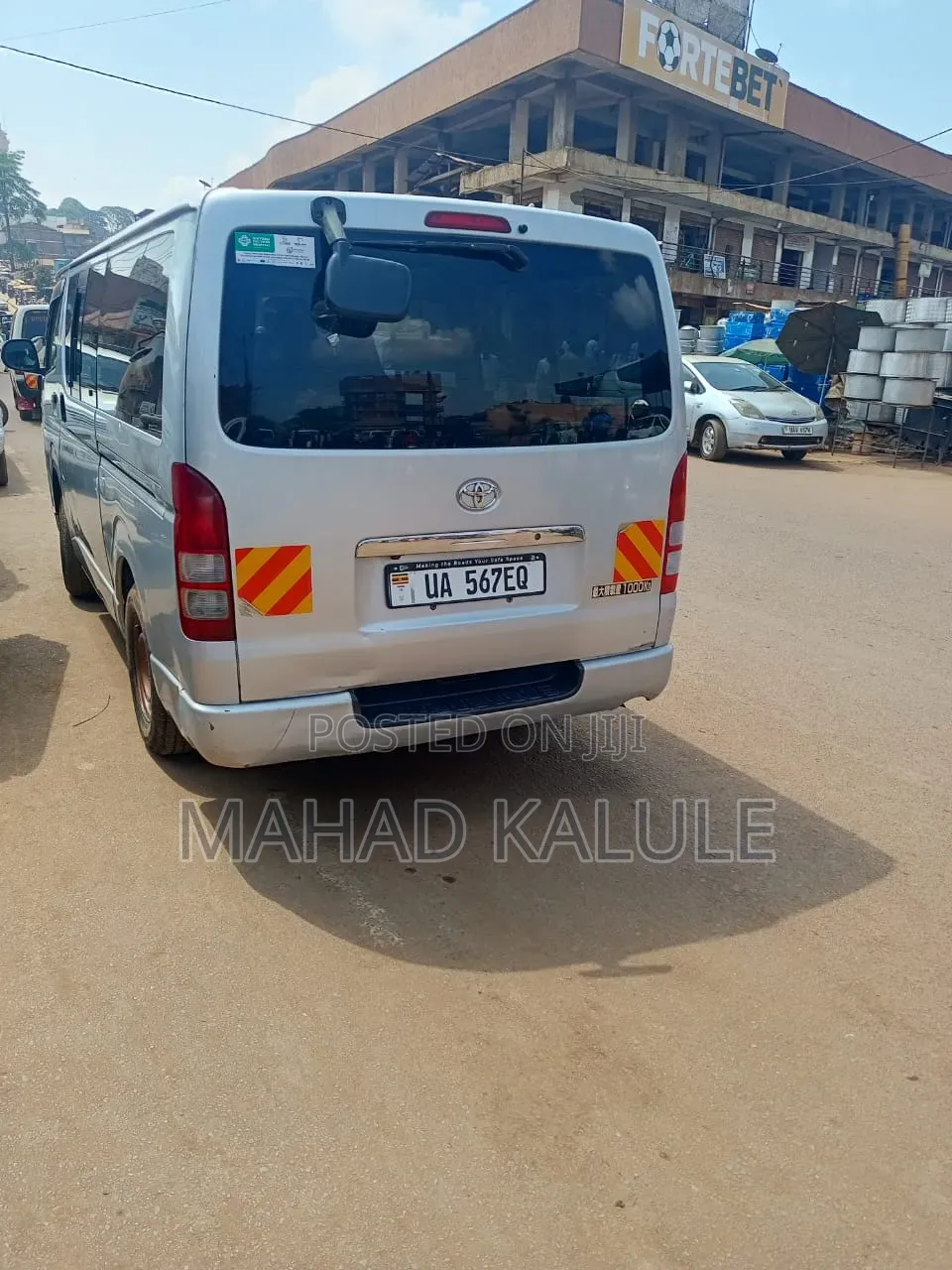Toyota HiAce 2012 Silver