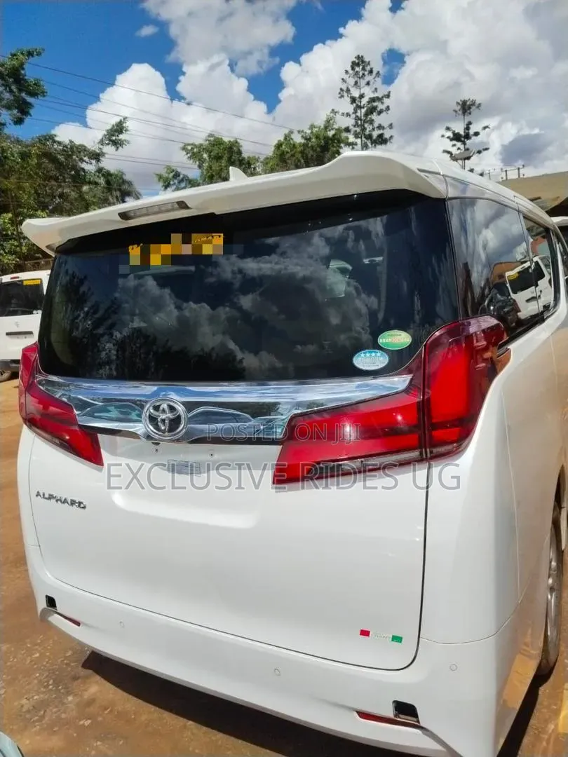 Toyota Alphard 2.5 Petrol FWD 2019 White